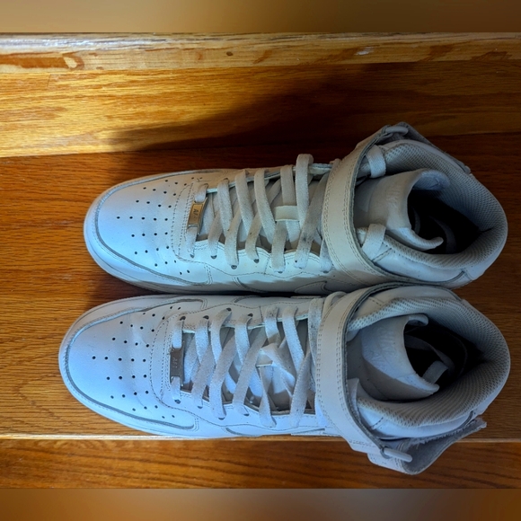 Nike Air Force 1 High Top - Picture 3 of 5